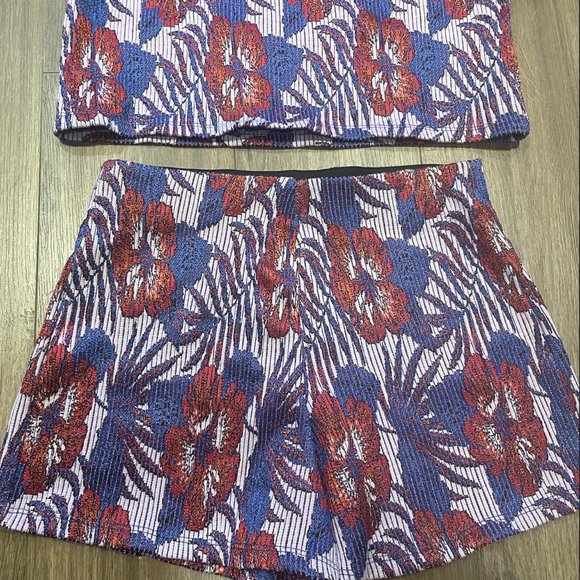 Brand new, Zara 2 piece set. floral design, size s - Picture 4 of 7